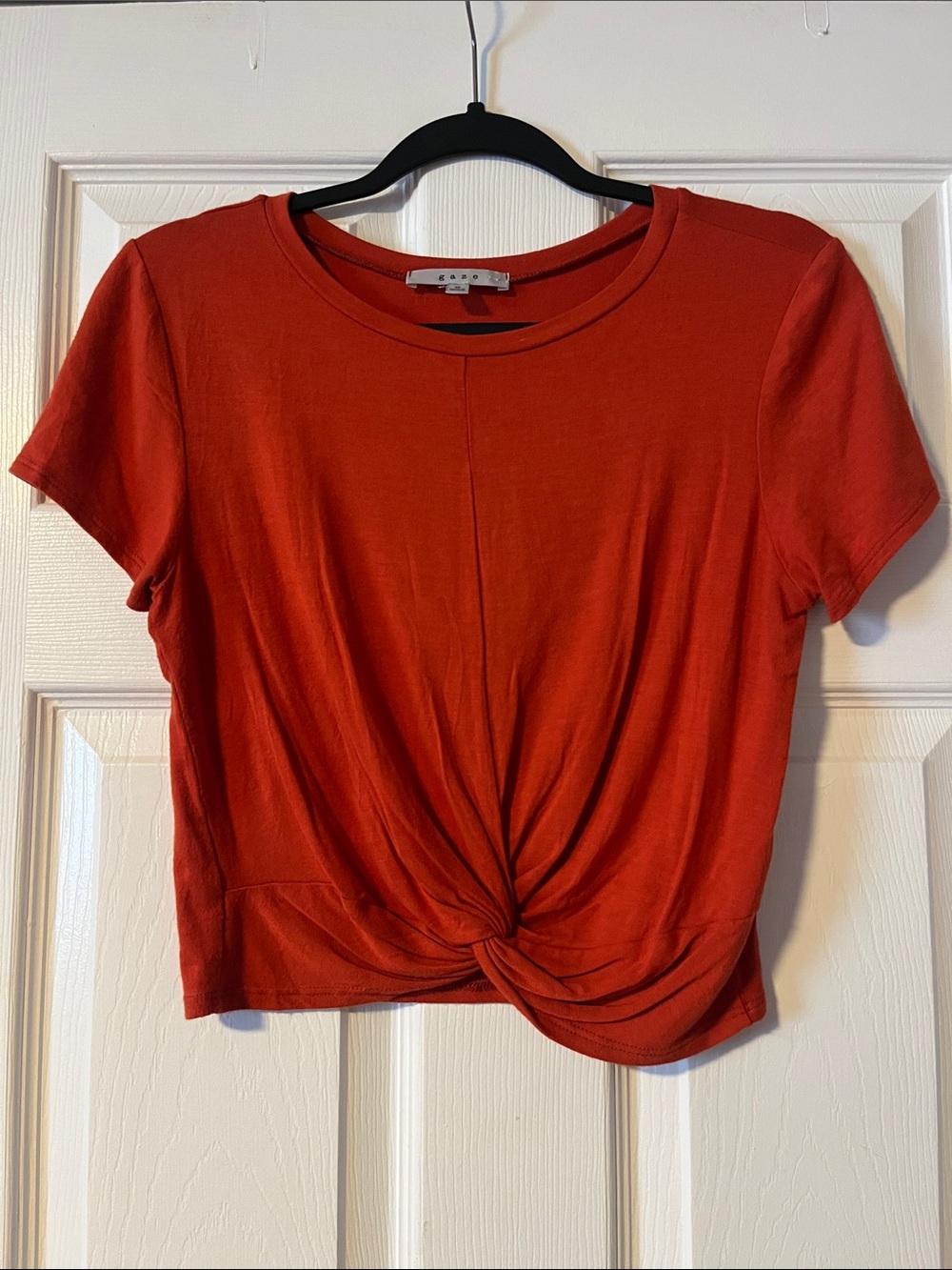 gaze Twist-Knot Crop Top in Burnt Orange - Picture 2 of 4